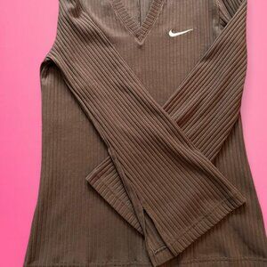 Brown Nike ribbed long bell sleeve top